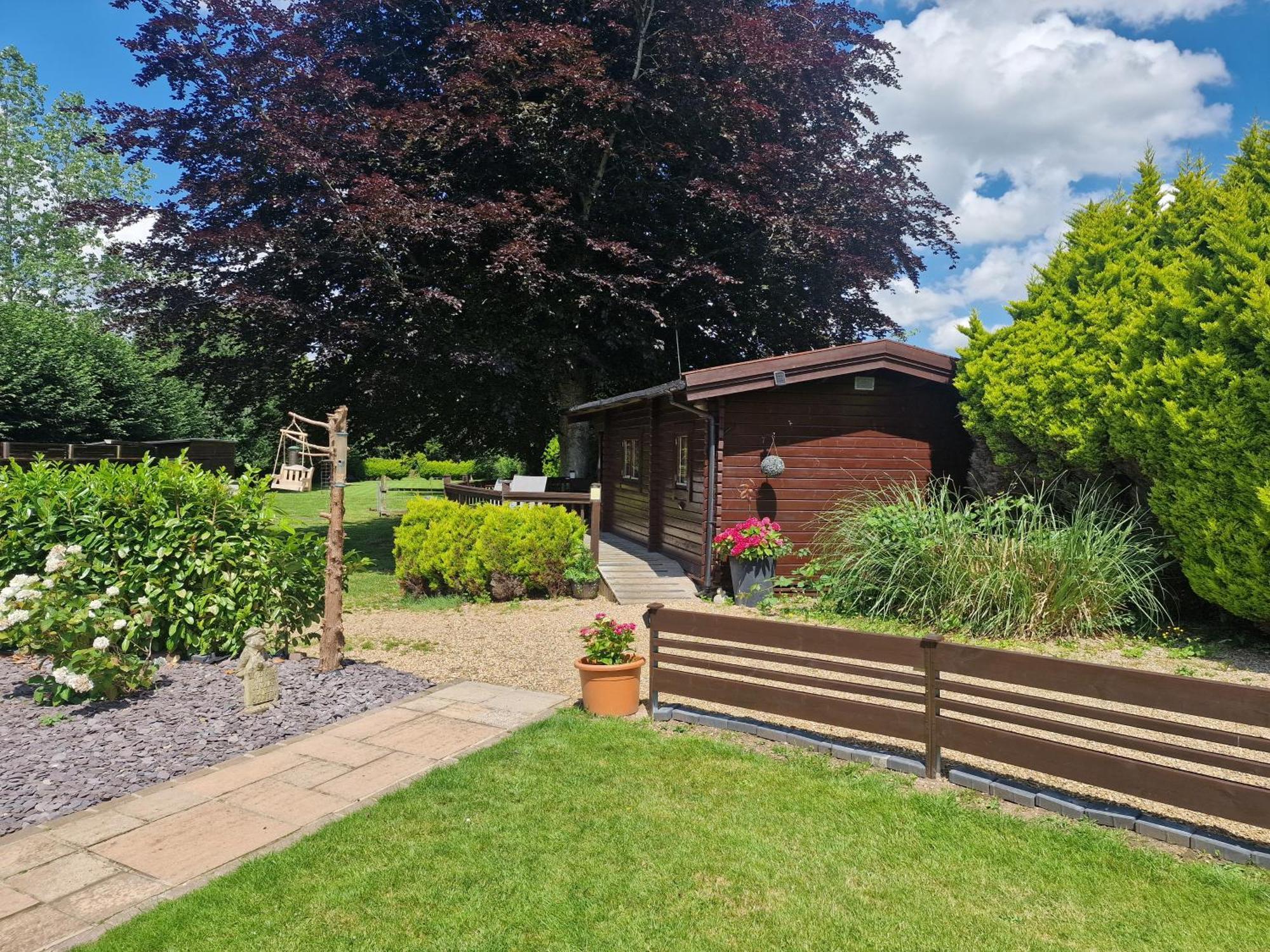 Cypress Log Cabins Accommodation Godshill  Exterior photo
